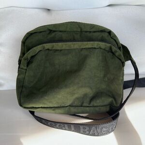 Baggu Fanny in bay laurel